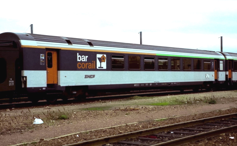 Voiture corail VTU livrée d'origine logo nouille B5rtux Bar corail LTMF échelle Zéro pré-commande