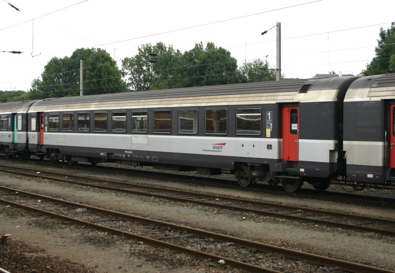 Souscription voiture corail VTU livrée nouvelle décoration A10tu 1ère classe LTMF échelle Zéro