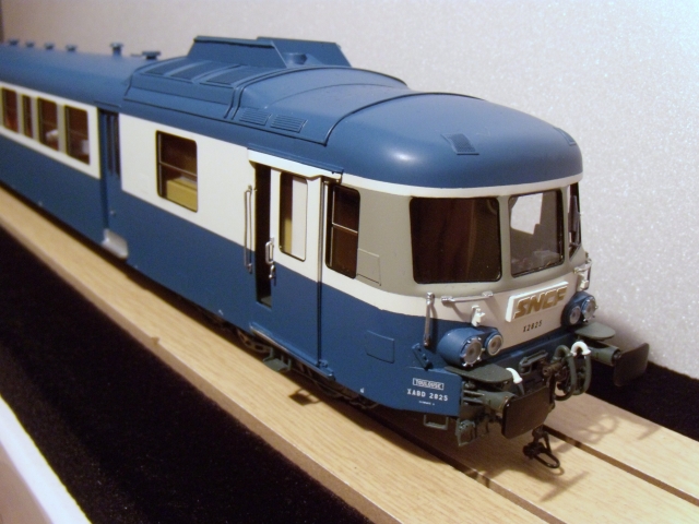 Autorail X 2800 Proto Models en livrée bleue modernisée (X 2804 - Limoges ou X 2810 - Lyon-Vaise ou X 2825 - Toulouse)